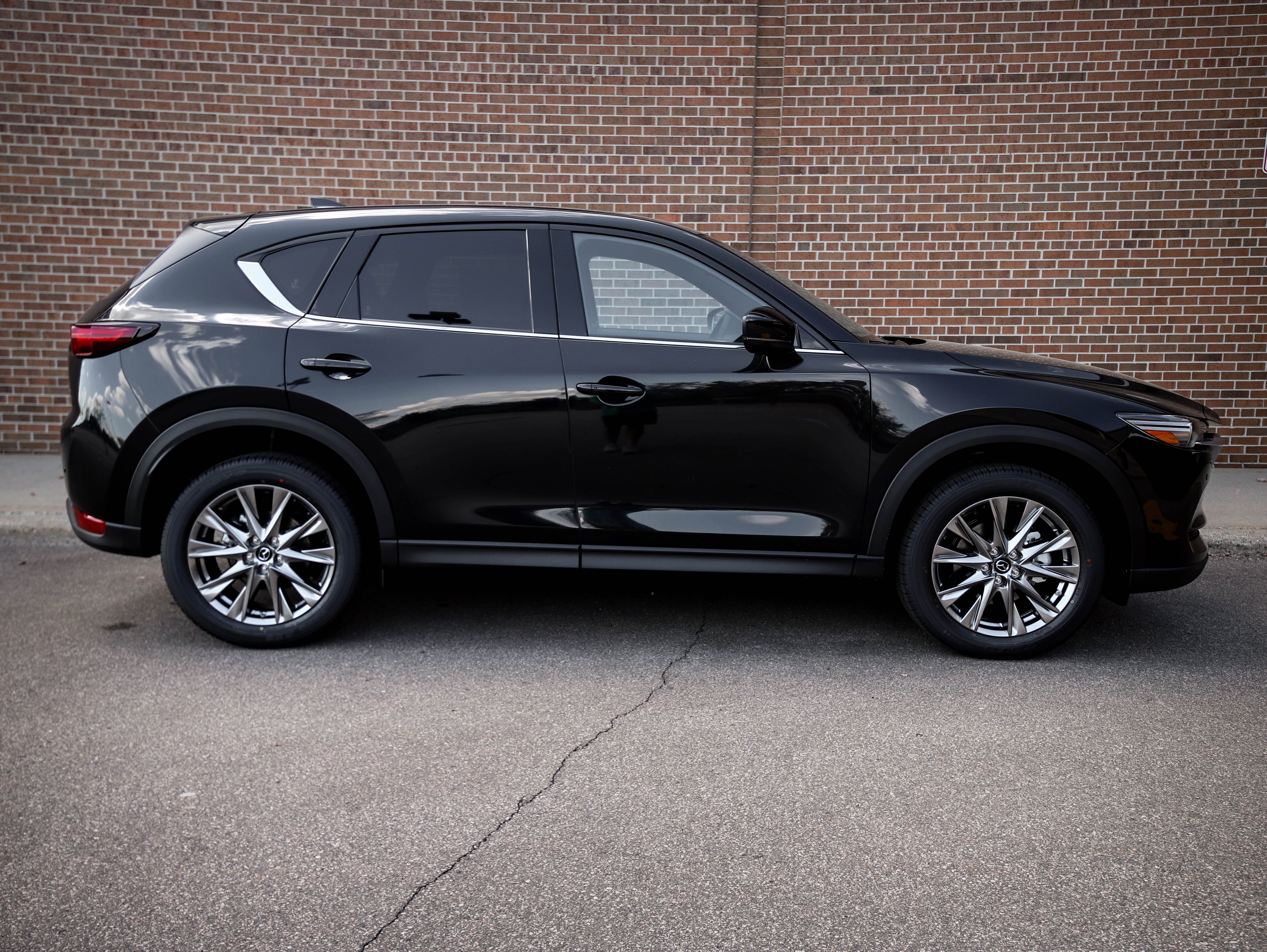 New 2019 Mazda CX5 SIGNATURE DIESEL Sport Utility in